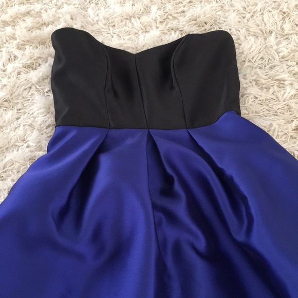 Gorgeous Alfred Sung Evening Gown - Picture 3 of 7